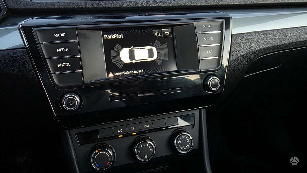 Skoda Superb, 2.0 l., Хэтчбек