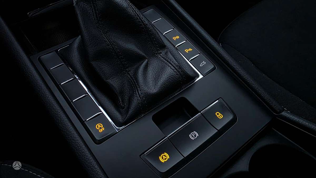 Skoda Superb, 2.0 l., Хэтчбек