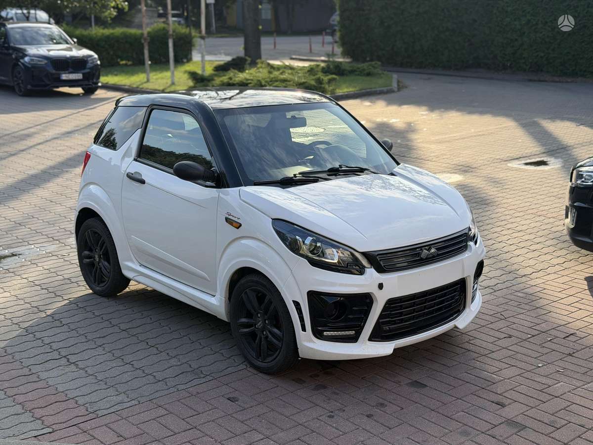 Ligier JS50, 0.5 l., hatchback
