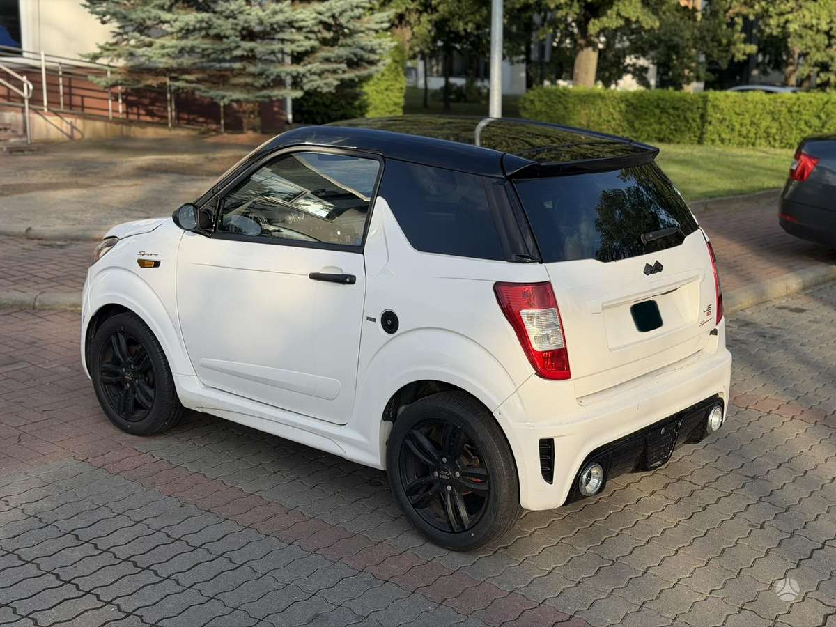 Ligier JS50, 0.5 l., hatchback
