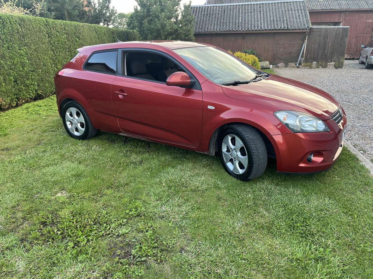 Kia Ceed, 1.6 l., coupe