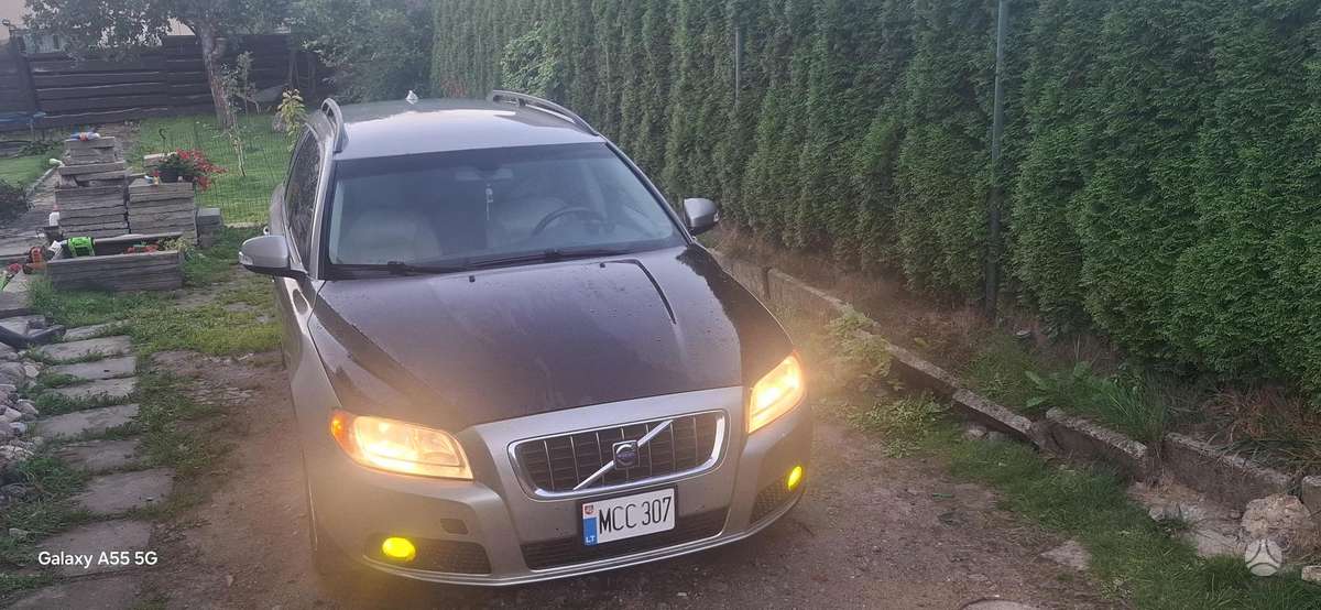 Volvo V70 - 1
