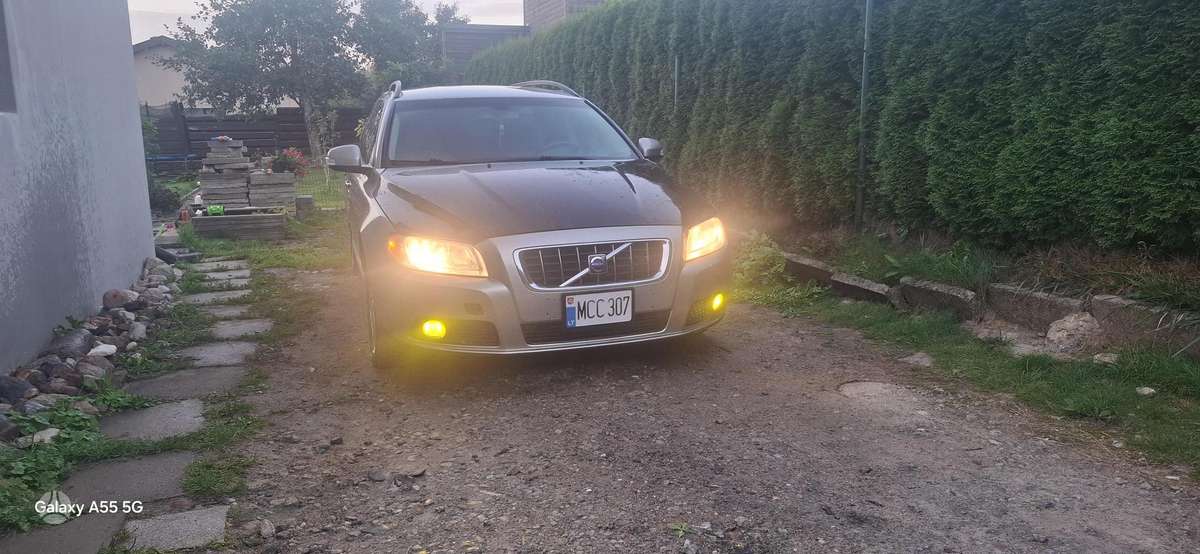 Volvo V70 - 2