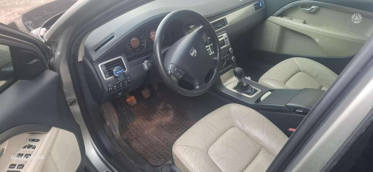 Volvo V70 - 4