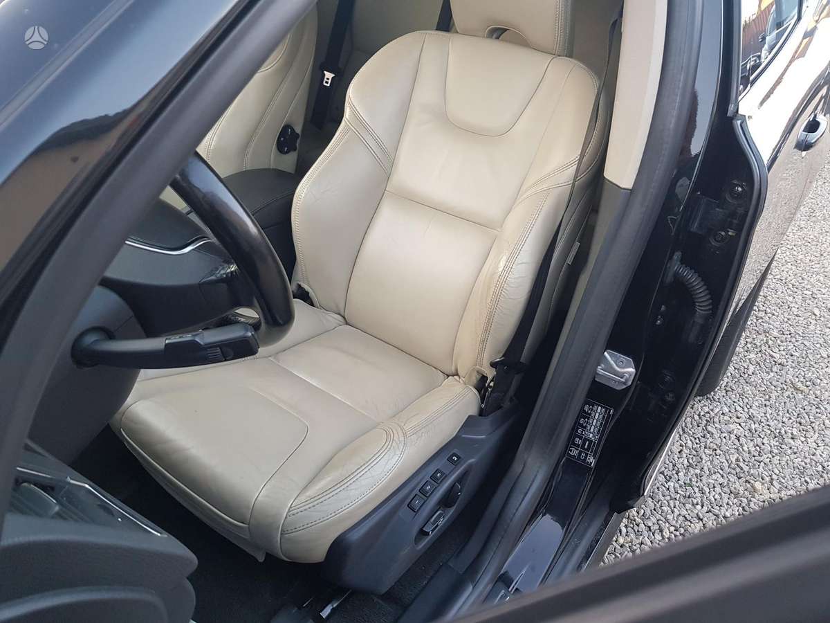 Volvo XC60 - 12