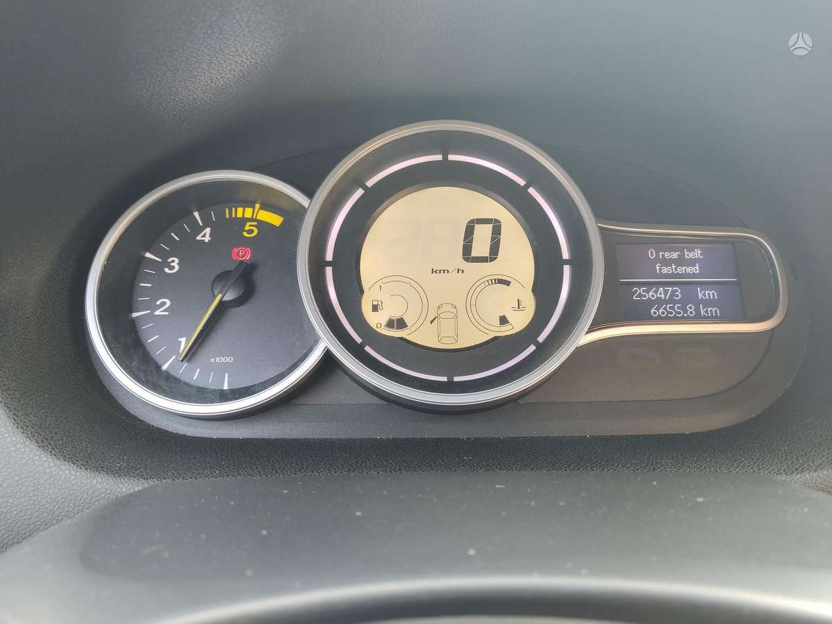 Renault Megane - 8