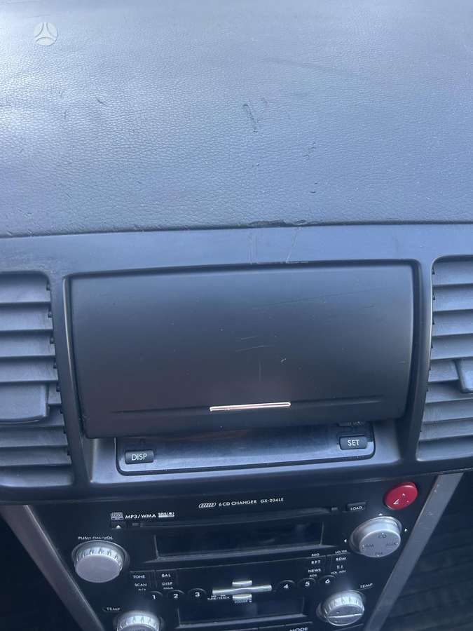 Subaru Legacy - 8