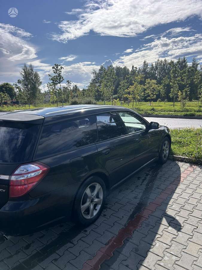 Subaru Legacy - 10