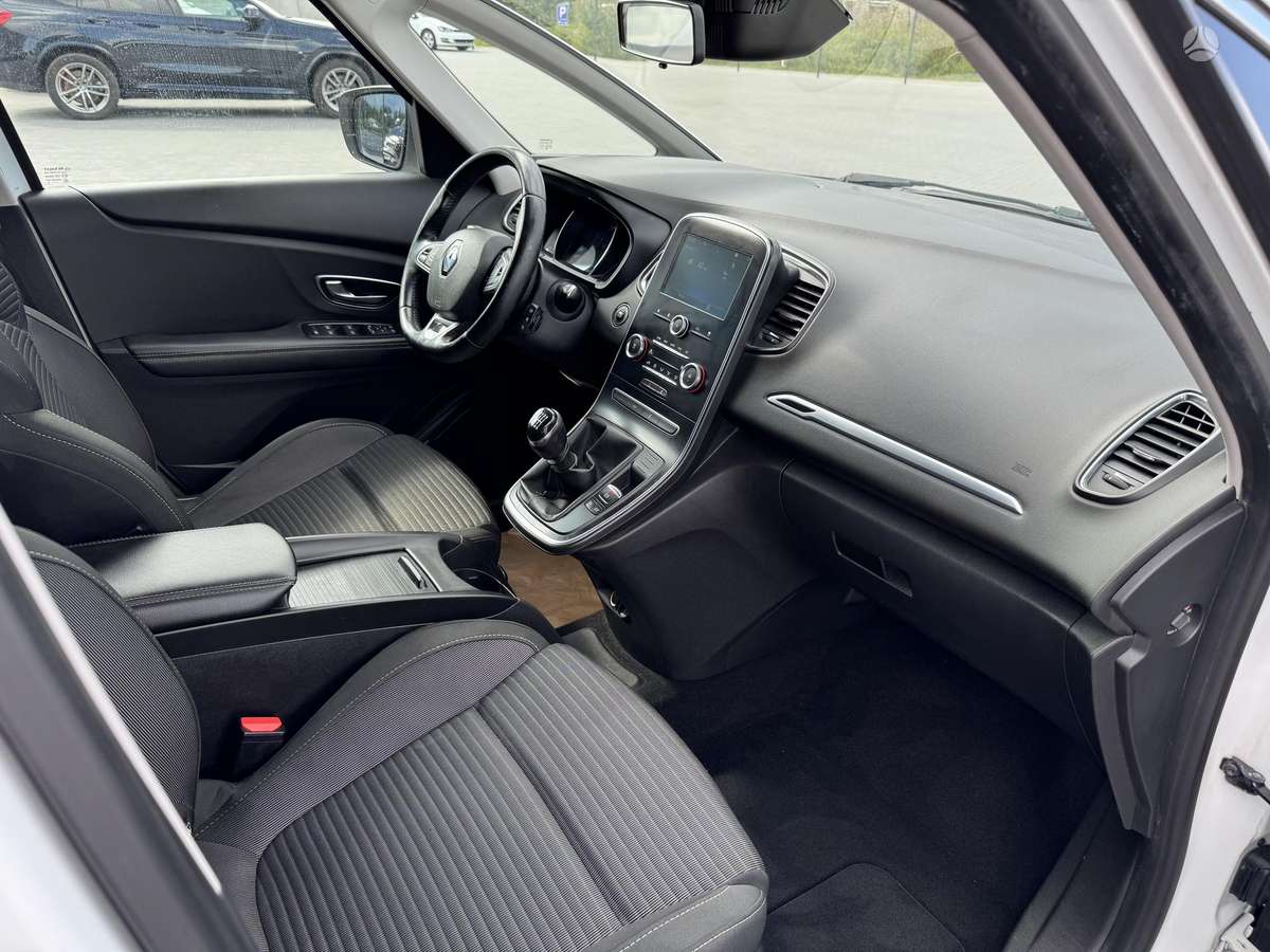 Renault Scenic, 1.5 l., Минивэн