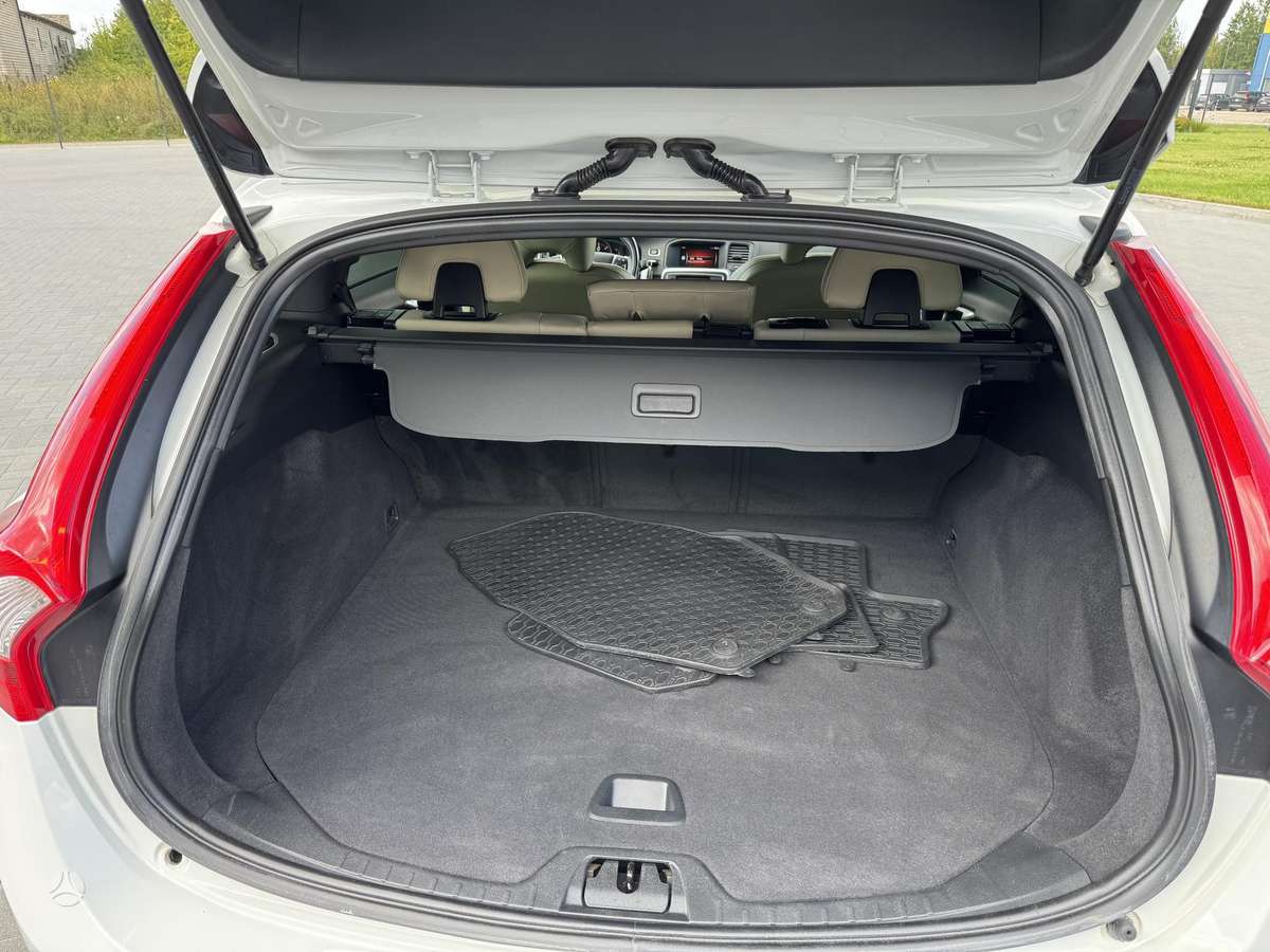 Volvo V60, 2.0 l., Универсал