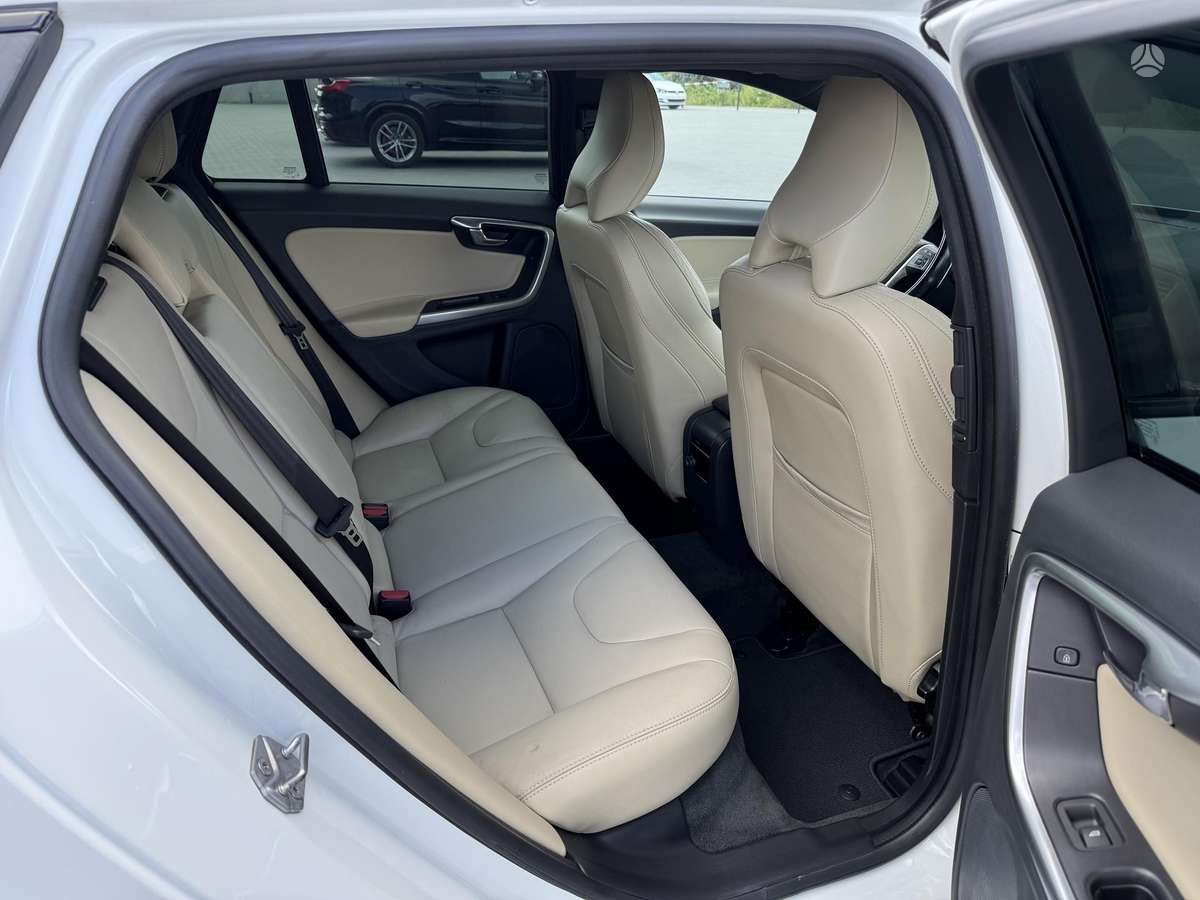 Volvo V60, 2.0 l., Универсал