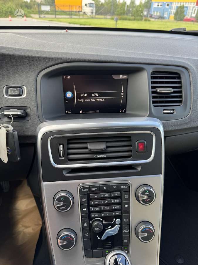 Volvo V60, 2.0 l., Универсал