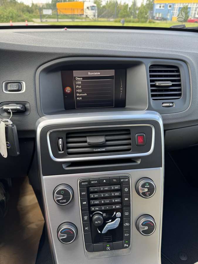 Volvo V60, 2.0 l., Универсал