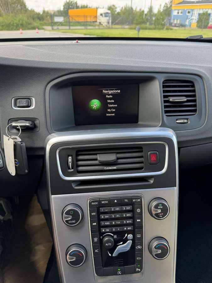 Volvo V60, 2.0 l., Универсал