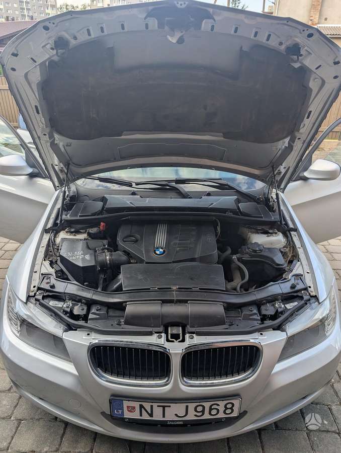 BMW 320, 2.0 l., sedanas