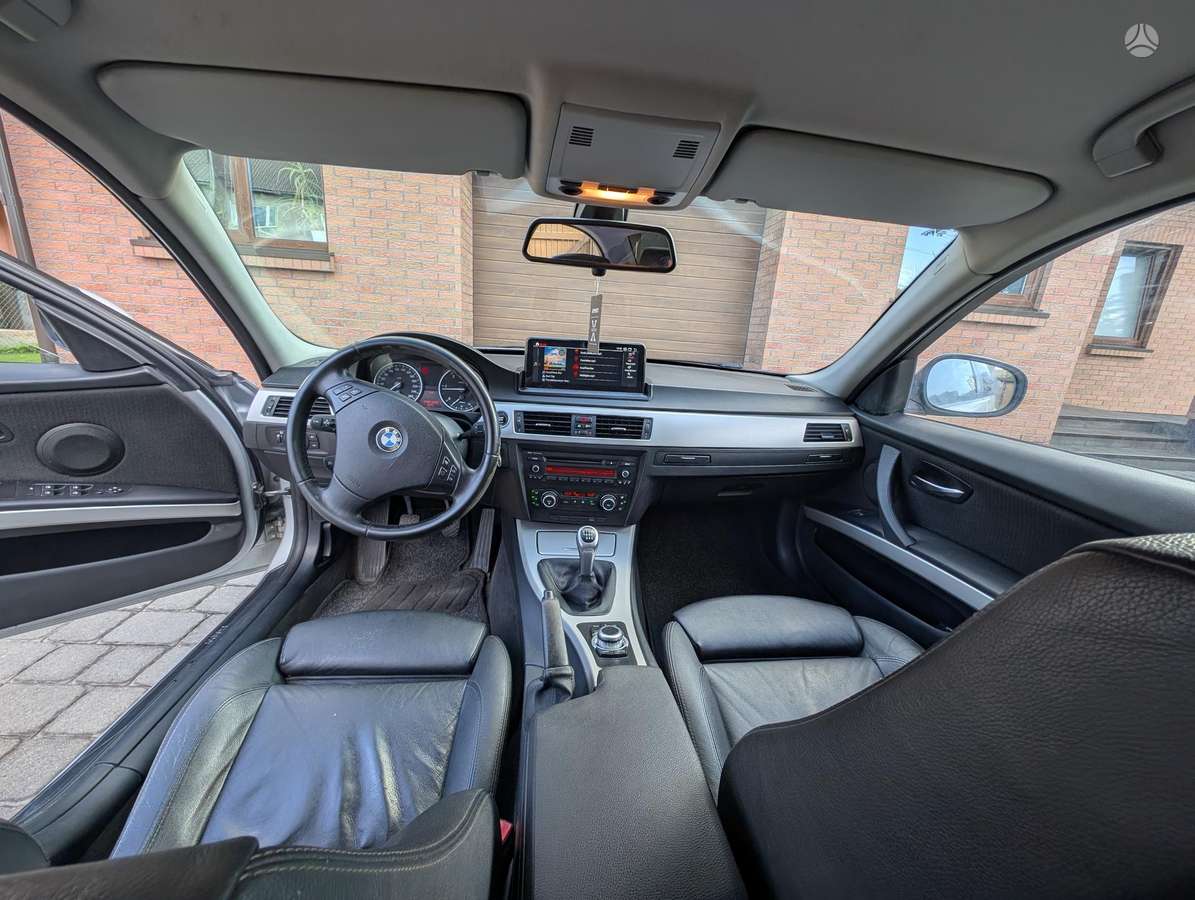 BMW 320, 2.0 l., Седан