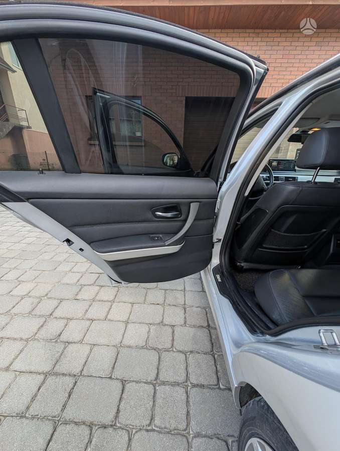 BMW 320, 2.0 l., sedanas