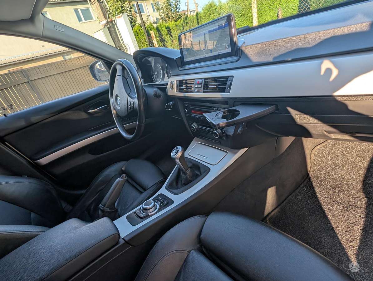 BMW 320, 2.0 l., sedanas