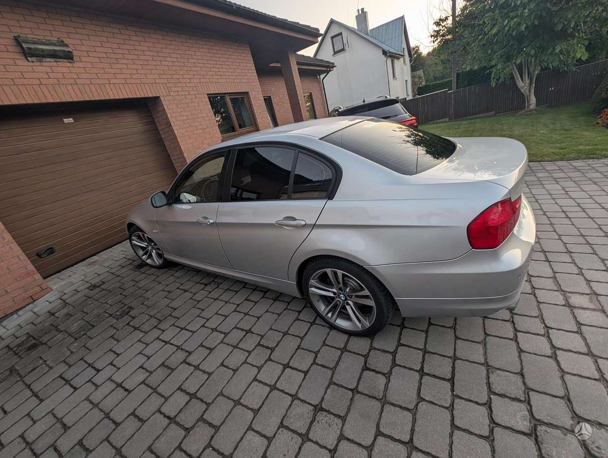 BMW 320, 2.0 l., sedanas