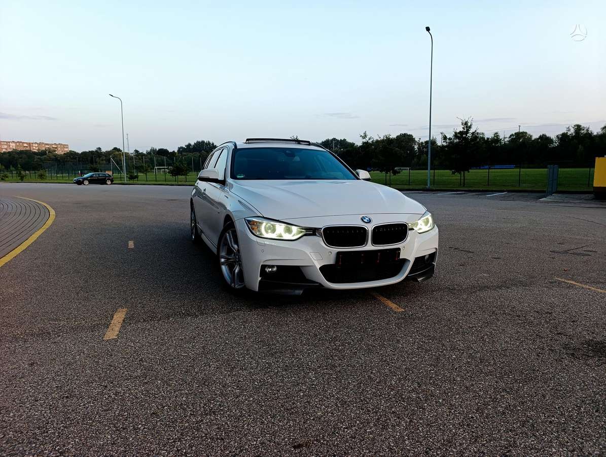 BMW 325, universalas