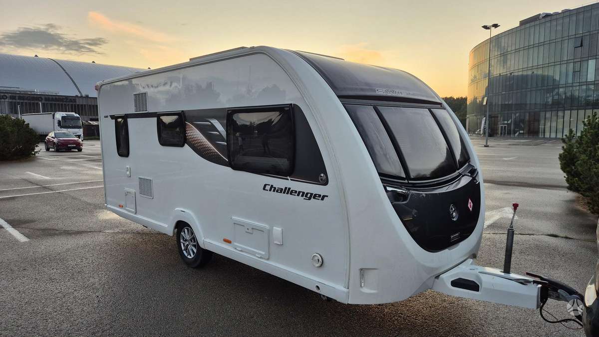 Swift Challanger 480, кемперы