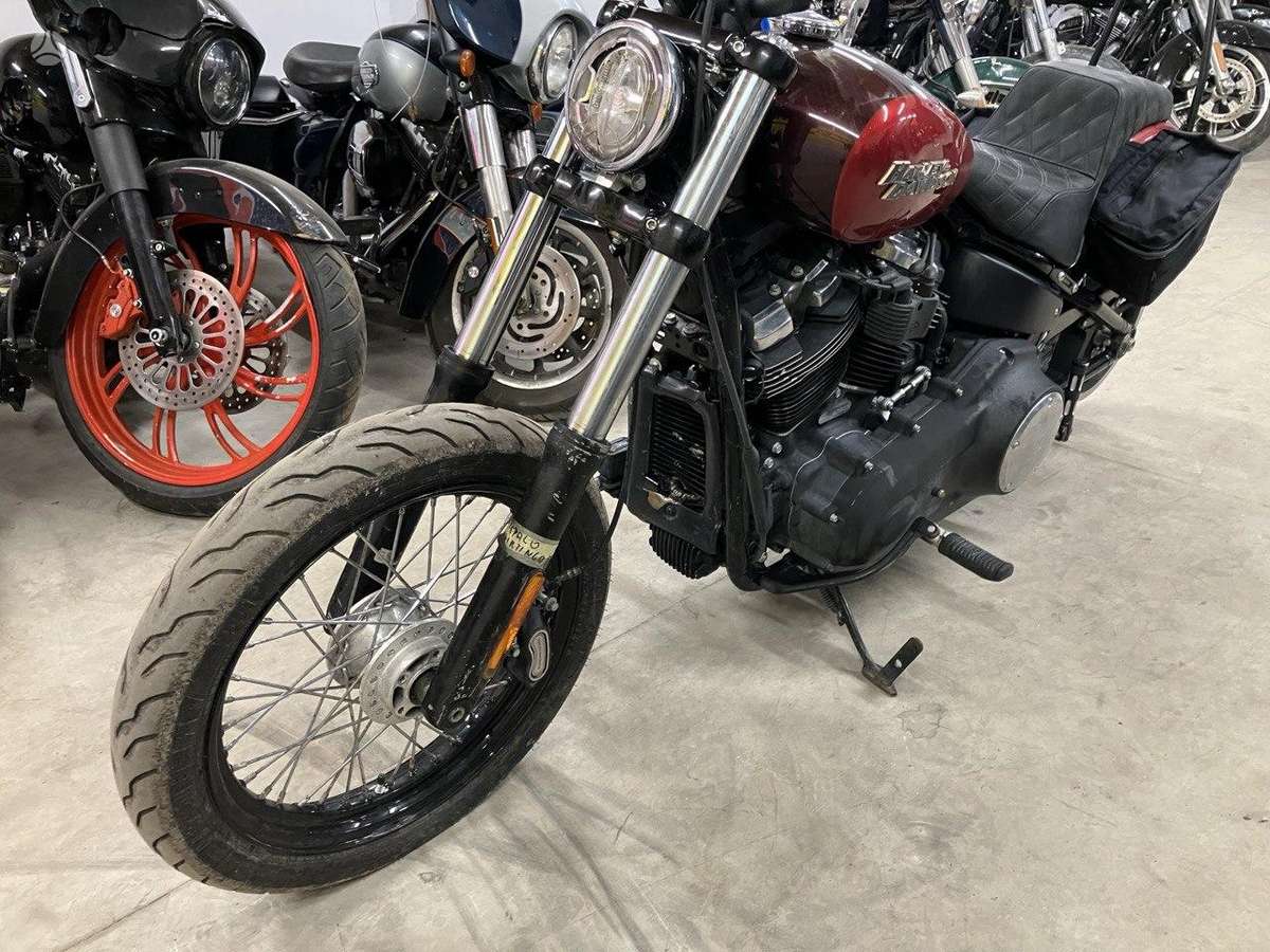 Harley-Davidson Street Bob FXBB, чопперы / круизеры / custom