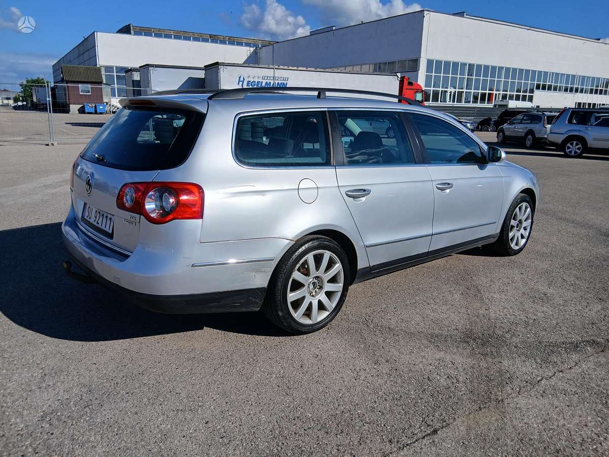 Volkswagen Passat - 5