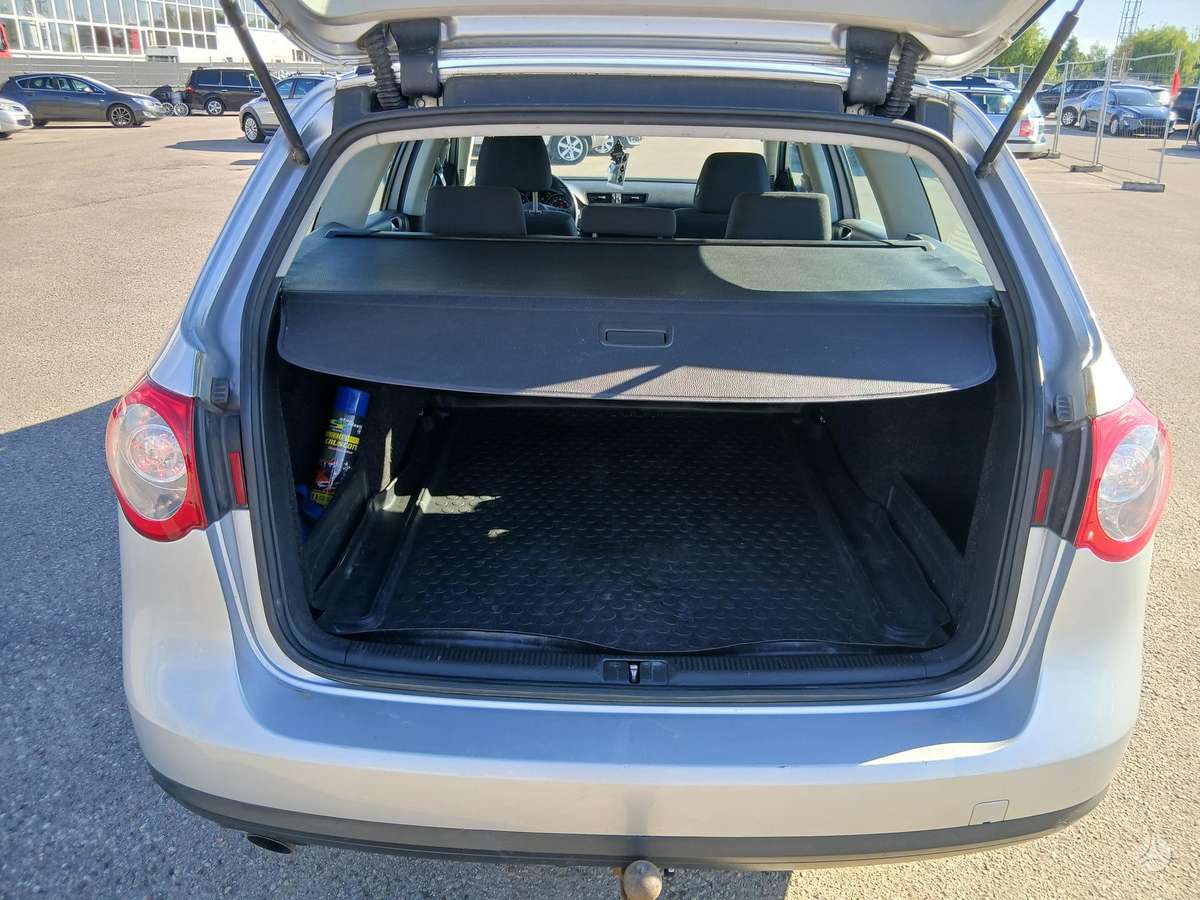 Volkswagen Passat - 9
