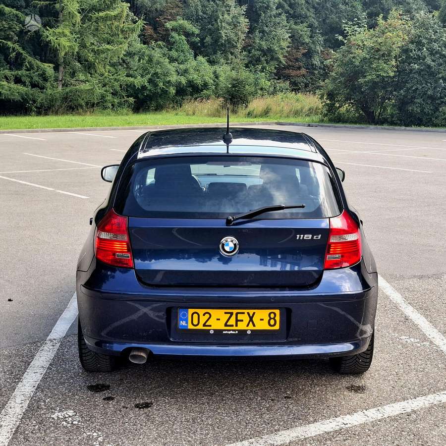 BMW 118, 2.0 l., hatchback