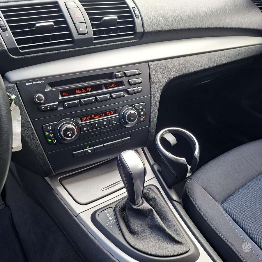 BMW 118, 2.0 l., Хэтчбек
