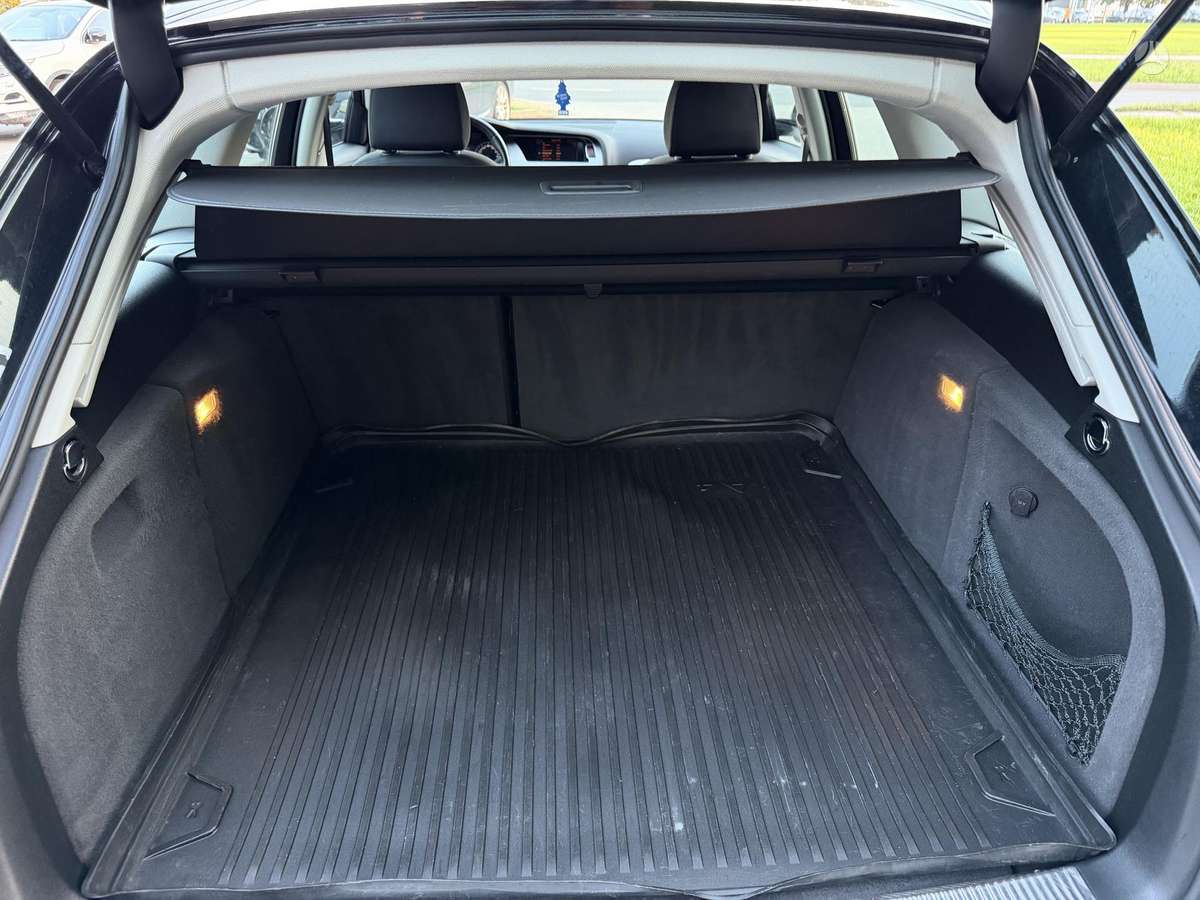Audi A4, 2.0 l., Универсал