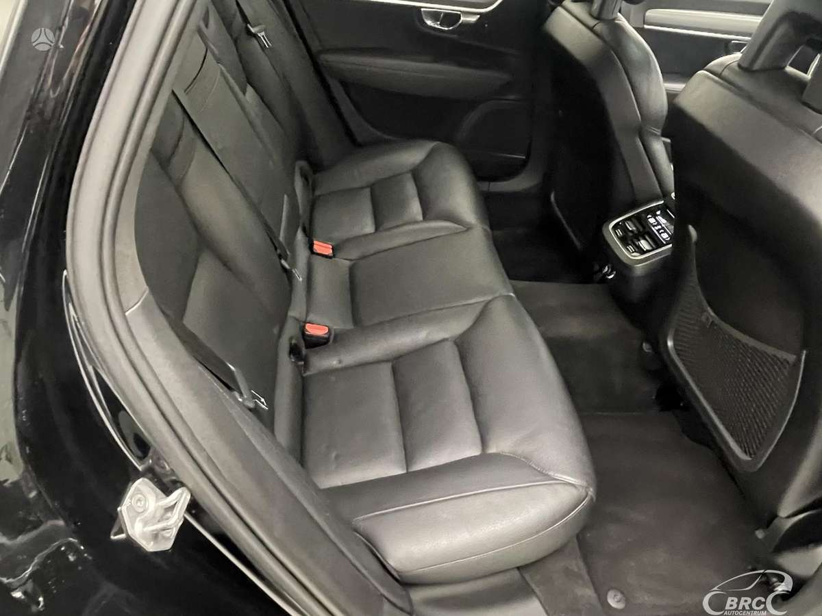 Volvo S90 - 11