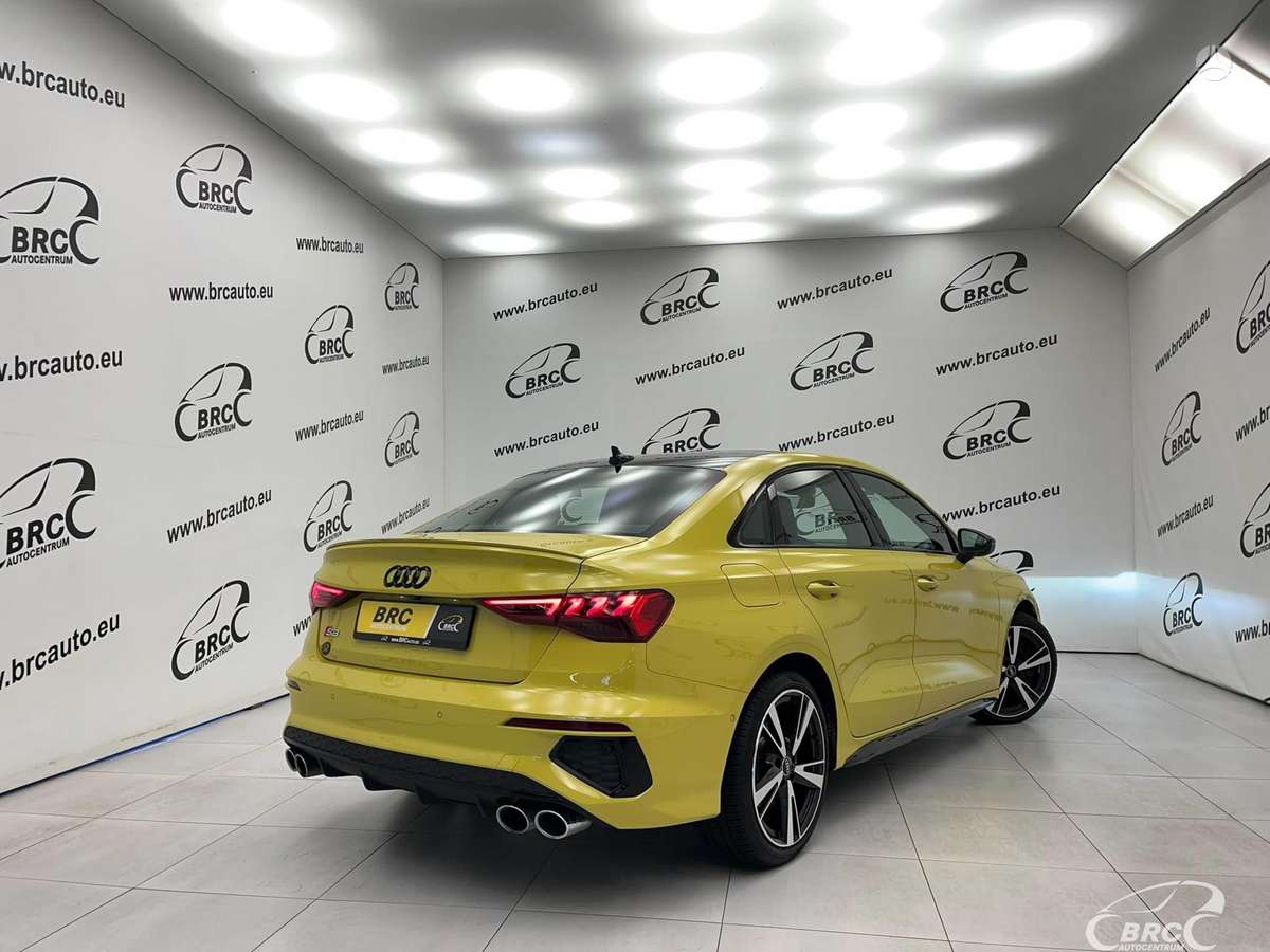 Audi S3, 2.0 l., Седан