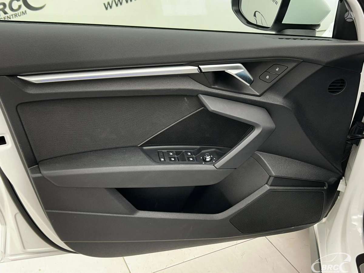 Audi A3, 1.5 l., hatchback