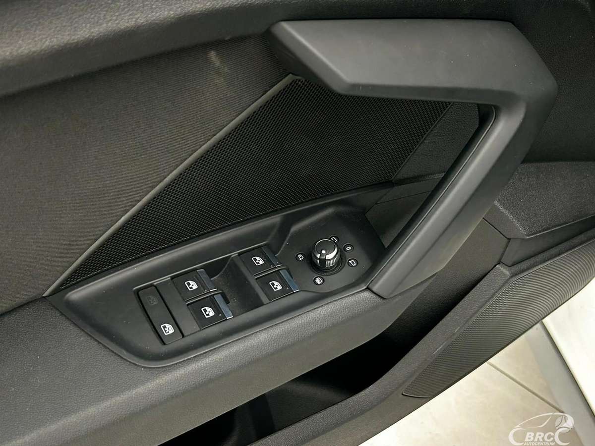 Audi A3, 1.5 l., hatchback