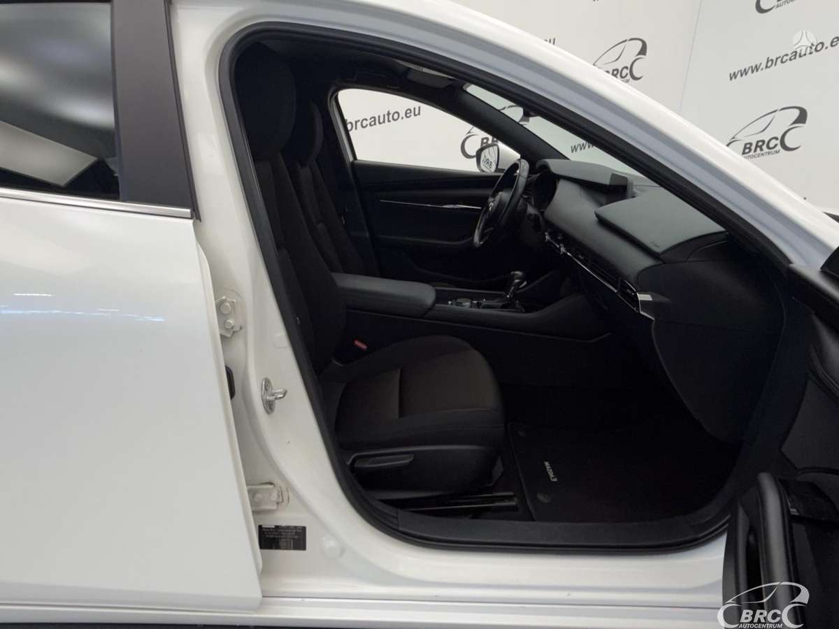 Mazda 3, 2.0 l., hatchback
