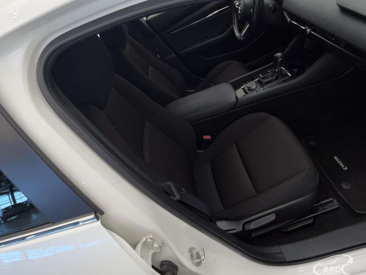 Mazda 3, 2.0 l., hatchback