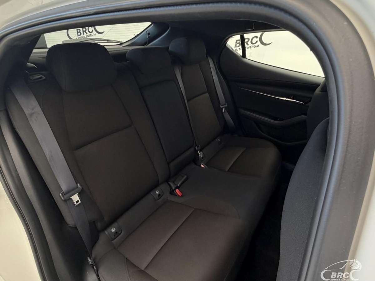 Mazda 3, 2.0 l., hatchback