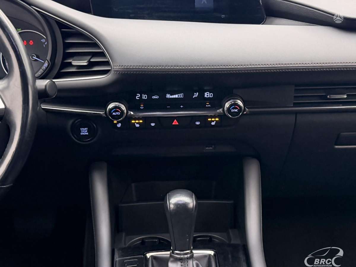 Mazda 3, 2.0 l., hatchback