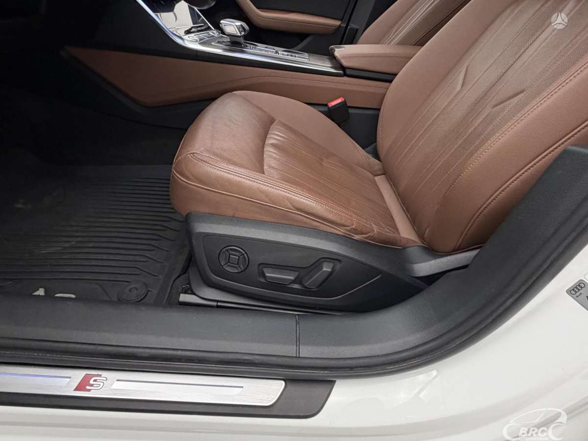 Audi A6, 3.0 l., Седан