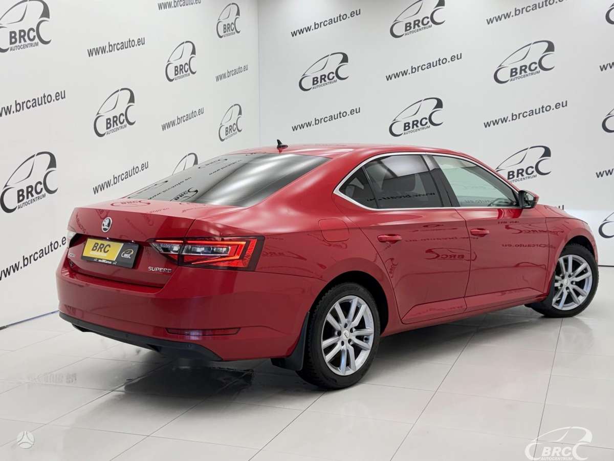 Skoda Superb, 2.0 l., hatchback