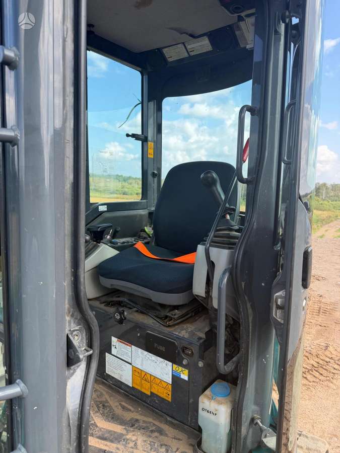 Kobelco SK28SR-6E, мини-экскаваторы