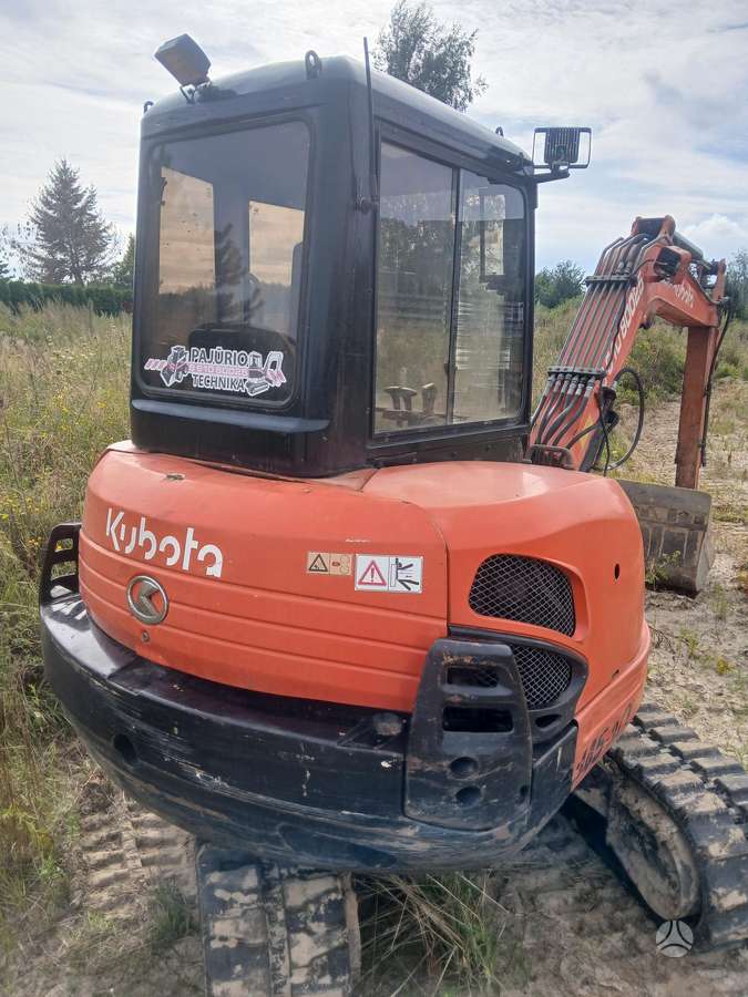 Kubota 121-3, мини-экскаваторы
