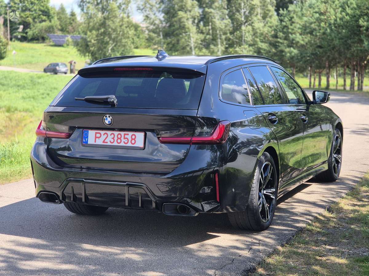 BMW 330, 2.0 l., wagon