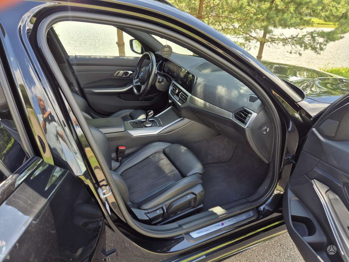 BMW 330, 2.0 l., wagon
