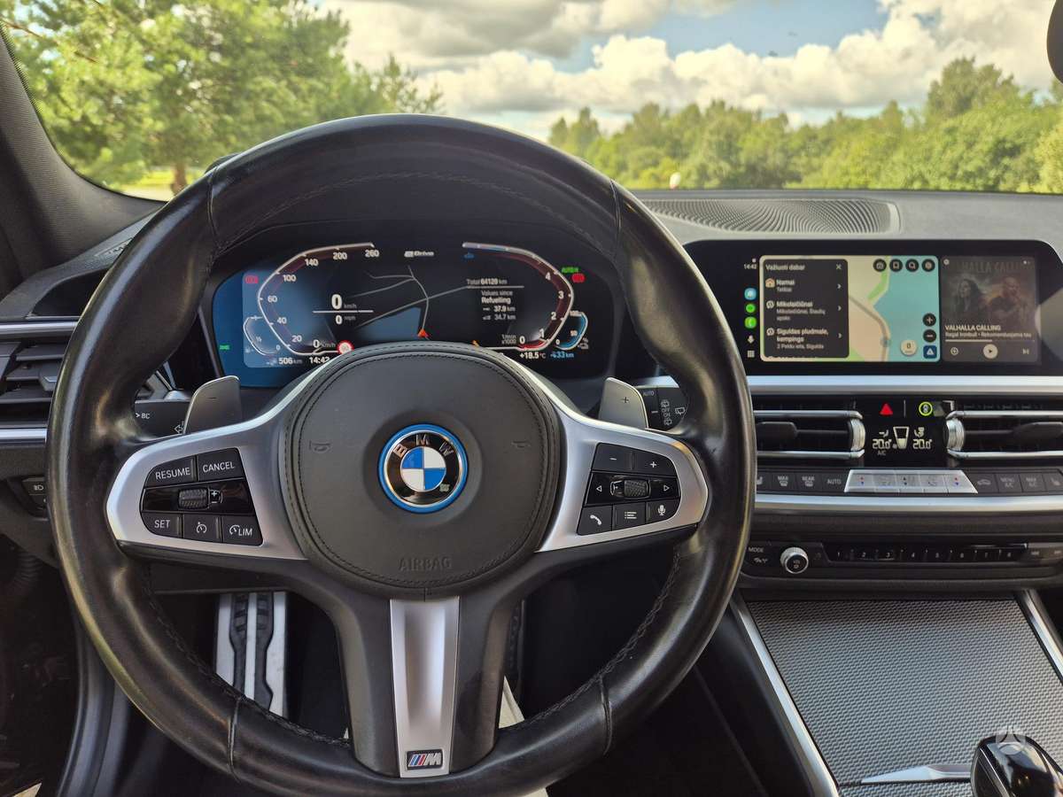 BMW 330, 2.0 l., Универсал