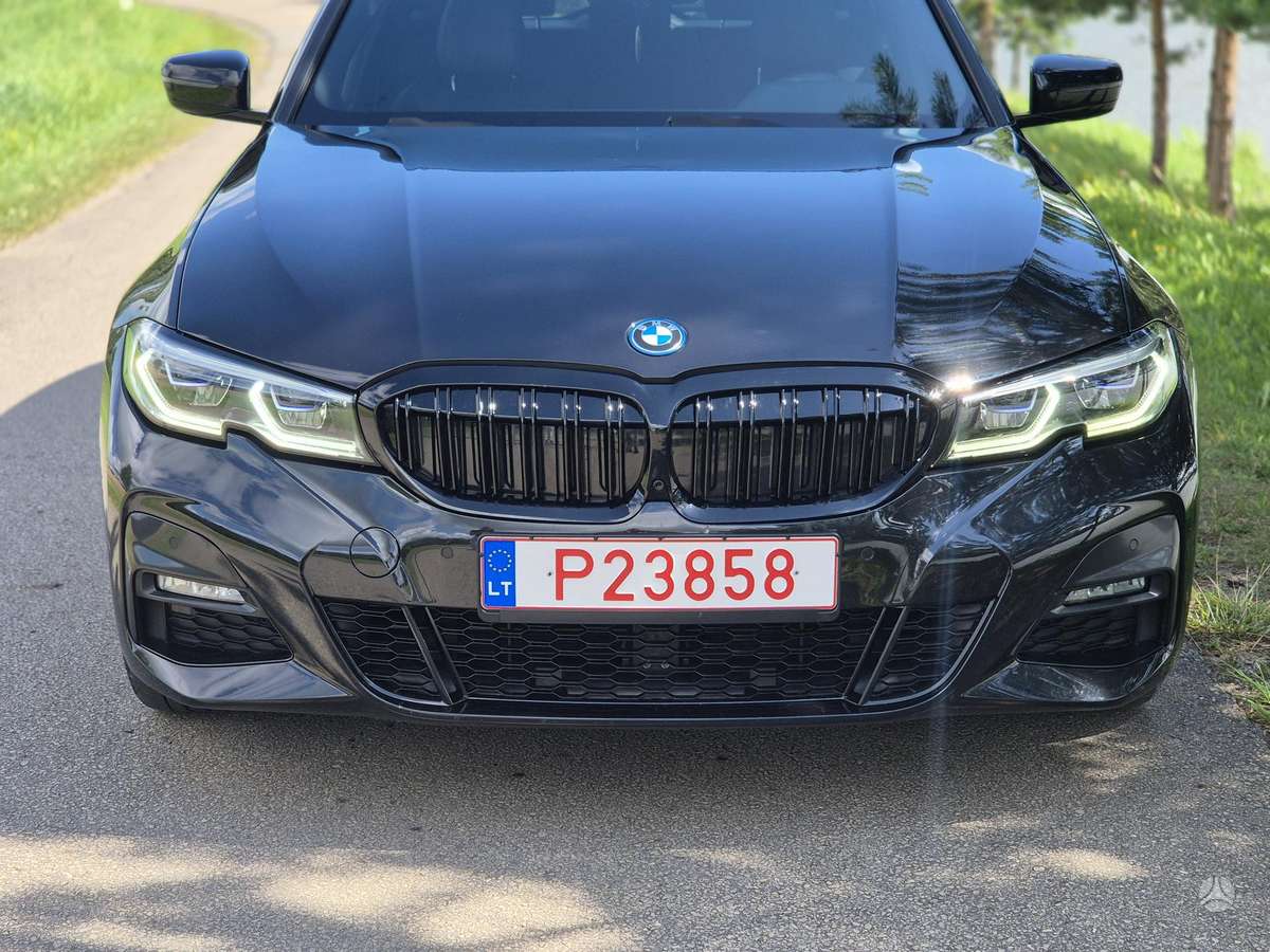 BMW 330, 2.0 l., wagon