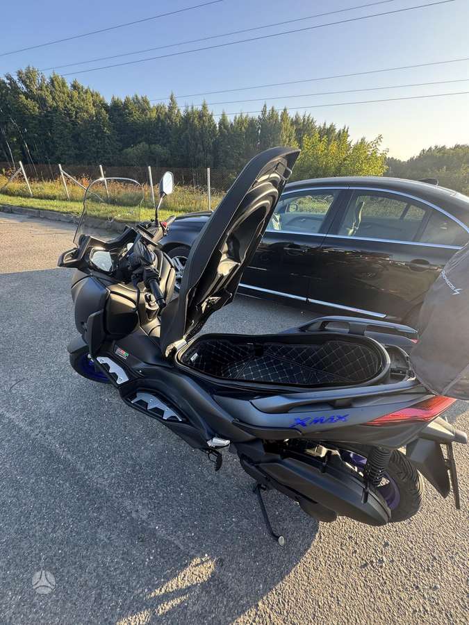 Yamaha XMAX 125 125cc, scooters / mopeds