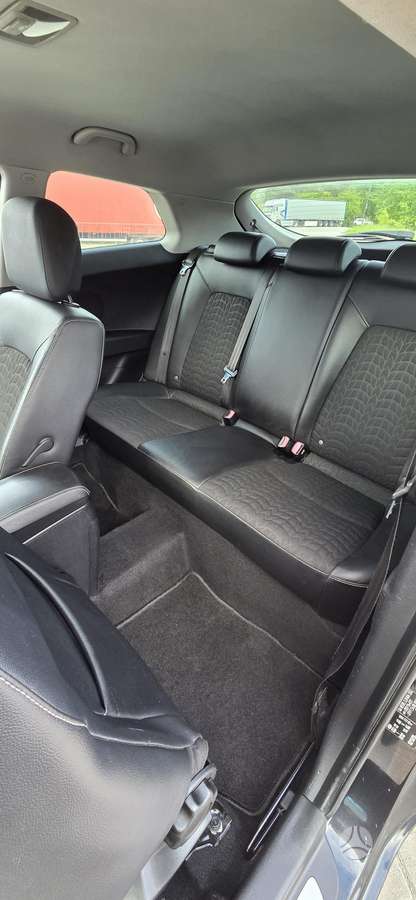 Kia Ceed, 1.6 l., Хэтчбек