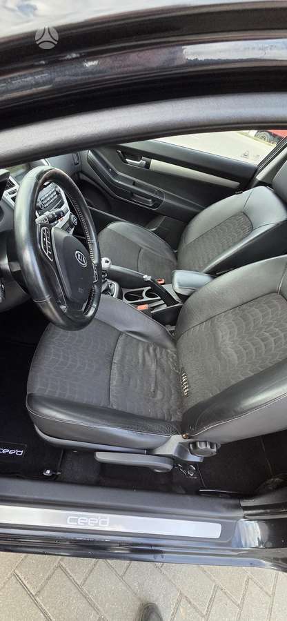 Kia Ceed, 1.6 l., Хэтчбек